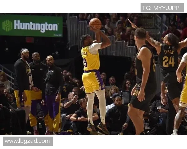 小牛对湖人精彩视频直播全程回顾与赛后分析尽在这里 小牛对湖人精彩视频直播全程回顾与赛后分析尽在这里