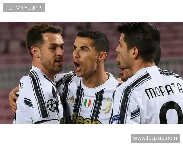 尤文图斯与巴萨对决精彩回顾球迷热议战术与表现分析