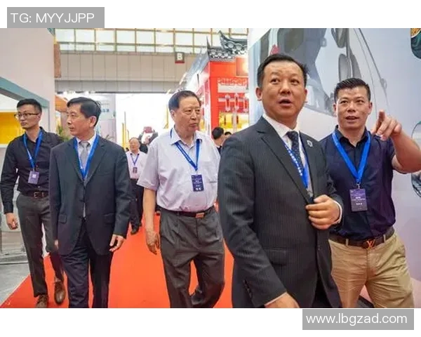 李添荣的奋斗历程与成功秘诀揭秘：从平凡到卓越的成长之路