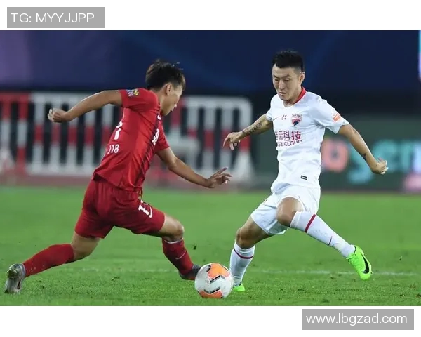 河南建业迎战北京中赫争夺中超联赛宝贵积分全力以赴展现球队实力