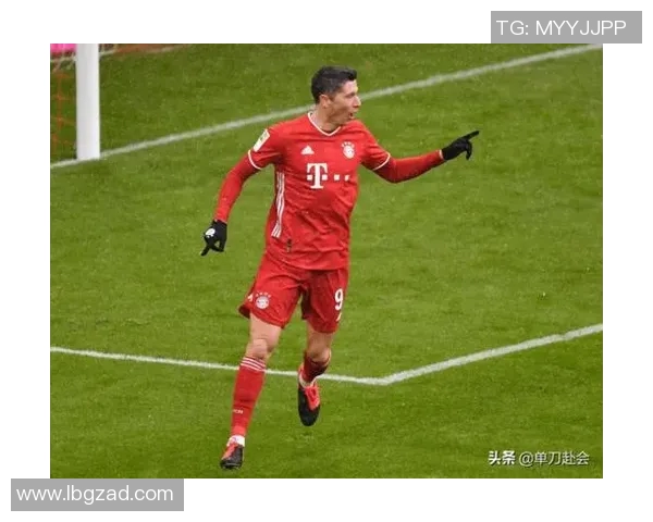 莱万携手球队再创辉煌传奇追寻足球梦想的旅程与挑战