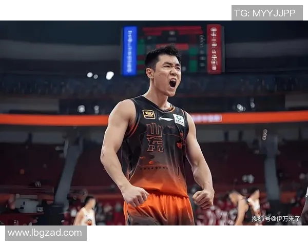 高诗岩：从青年才俊到篮球场上的新星崛起之路与未来展望