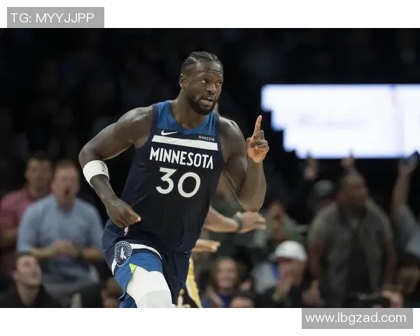 朱利叶斯兰德尔在NBA赛季中的表现分析与未来发展潜力探讨 朱利叶斯兰德尔在NBA赛季中的表现分析与未来发展潜力探讨